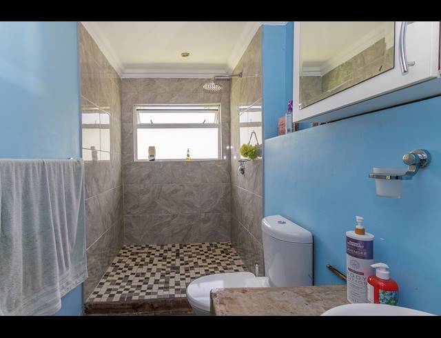 5 BEDROOM HOUSE FOR SALE IN CLIFFDALE